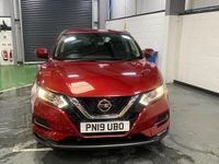 Used Nissan Qashqai Acenta Premium 115 HP (84 kW) 2019 Red SUV