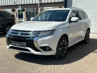 Usado Mitsubishi Outlander P-HEV 2016 Branco Carrinha