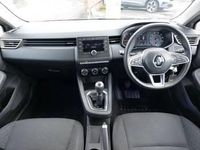 Used Renault Clio V Play 100 HP (73 kW) 2020 Silver Hatchback