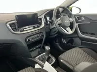 Usado Kia XCeed 2025 Verde SUV
