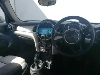 Usado Mini Cooper Exclusive 136 HP (100 kW) 2021 Preto Citadino