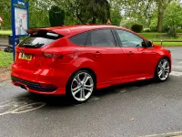 Used Ford Focus ST 250 HP (183 kW) 2015 Red Hatchback