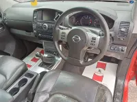 Used Nissan Navara Tekna 190 HP (139 kW) 2010 Red Pickup