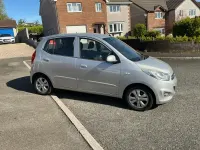 Usado Hyundai i10 Active 86 HP (63 kW) 2012 Prateado Citadino