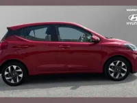 Used Hyundai i10 Advanced 63 HP (46 kW) 2025 Red Hatchback