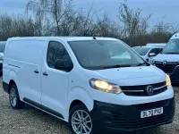 Used Vauxhall Vivaro S 100 HP (73 kW) 2020 White MPV