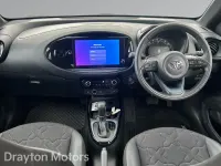 Begagnad Toyota Aygo X 72 HK (52 kW) 2024 Grå SUV