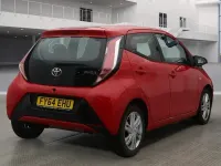 Used Toyota Aygo x-press 68 HP (50 kW) 2014 Red Hatchback