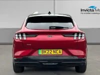 Gebraucht Ford Mustang Mach-E Extended Range 258 kW (351 PS) 2022 Rot SUV