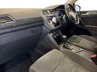 Used VW Tiguan Allspace SEL 150 HP (110 kW) 2021 Red SUV