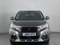 Usado Peugeot 3008 Allure 131 HP (96 kW) 2020 SUV