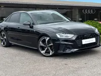 Usado Audi A4 Black Edition 163 HP (119 kW) 2022 Preto Sedan