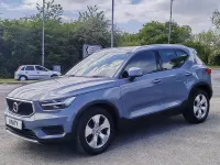 Begagnad Volvo XC40 Momentum 2020 Grå SUV