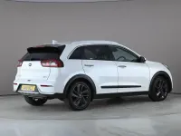 Second-hand Kia Niro 141 CP (103 kW) 2018 Alb SUV