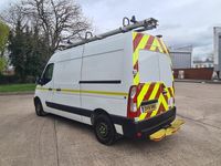 Used Vauxhall Movano 130 HP (95 kW) 2018 White MPV