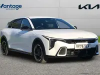Used Kia K4 GT-Line 112 HP (82 kW) 2026 White Hatchback