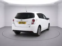 Used Toyota Verso 132 HP (97 kW) 2017 White MPV