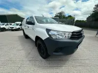 Used Toyota HiLux Active 150 HP (110 kW) 2019 White Pickup