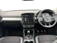 Used Volvo XC40 Momentum 156 HP (114 kW) 2019 Black SUV