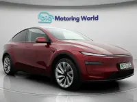 Używany Tesla Model Y RWD 286 kW (389 KM) 2025 Czerwony SUV