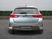 Used Toyota Auris Hybrid 136 HP (100 kW) 2013 Blue Hatchback