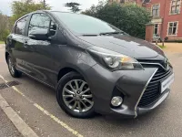 Używany Toyota Yaris 69 KM (50 kW) 2016 Szary Hatchback