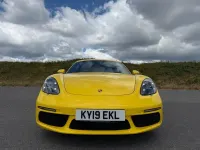 Used Porsche 718 Cayman 300 HP (220 kW) 2019 Yellow Coupe