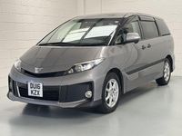 Usado Toyota Prius 2023 Gris Utilitario