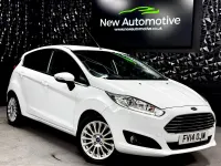 Used Ford Fiesta Titanium 125 HP (91 kW) 2014 White Hatchback
