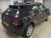 Usado Citroën C4 Cactus Feel 82 HP (60 kW) 2016 Preto Citadino
