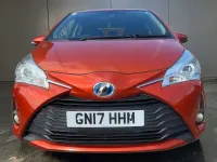 Used Toyota Yaris Design 100 HP (73 kW) 2017 Orange Hatchback