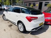 Used Citroën DS5 2014 White Hatchback