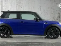 Used Mini Cooper Hatch 134 HP (98 kW) 2019 Blue Hatchback