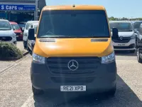 Used Mercedes Sprinter Progressive 140 HP (102 kW) 2021 Yellow Van
