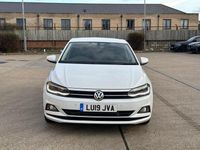 Begagnad VW Polo SEL 2019 Vit Halvkombi