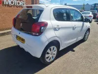 Used Peugeot 108 Active 72 HP (52 kW) 2018 White Hatchback