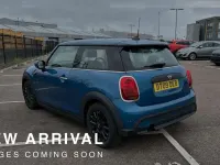 Used Mini ONE Classic 101 HP (74 kW) 2022 Blue Hatchback