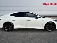 Ny MG IM5 Performance 553 kW (752 HK) 2025 Vit Halvkombi