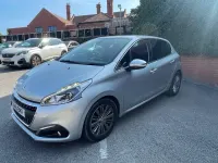 Used Peugeot 208 Allure 110 HP (80 kW) 2018 Silver Hatchback