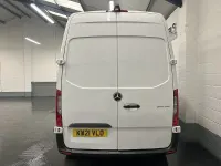 Used Mercedes Sprinter Premium 143 HP (105 kW) 2021 White Van