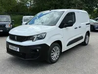 Gebraucht Peugeot Partner 2019 Weiß Van / Kleinbus