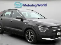 Gebraucht Kia Niro 141 PS (103 kW) 2023 Schwarz SUV