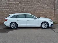 Begagnad Audi A4 Comfort 150 HK (110 kW) 2023 Vit Kombi