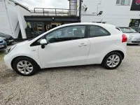 Used Kia Rio 84 HP (61 kW) 2014 White Hatchback