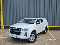 Used Isuzu D-Max 163 HP (119 kW) 2023 White Pickup