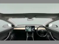 Used Tesla Model 3 Standard Range 239 kW (325 HP) 2019 White Sedan