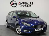 Begagnad Ford Focus Titanium 2016 Blå Halvkombi