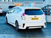 Used Toyota Prius 122 HP (89 kW) 2019 White MPV