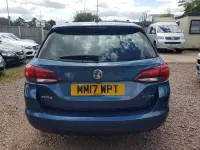 Used Vauxhall Astra SRi 150 HP (110 kW) 2017 Blue Estate
