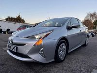 Used Toyota Prius Active 122 HP (89 kW) 2016 Silver Hatchback
